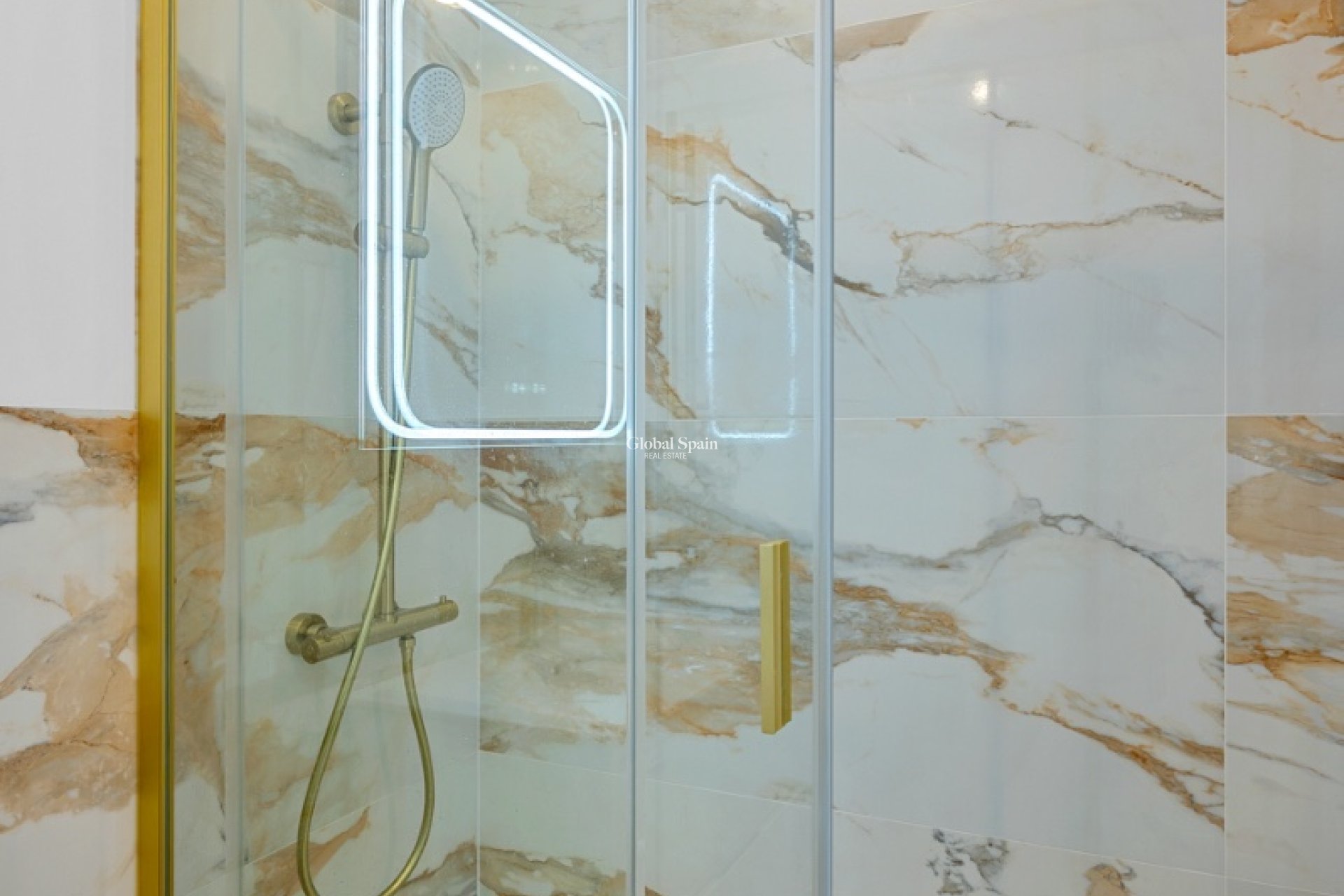 Venta - APARTAMENTO -
TORREVIEJA - Punta Prima
