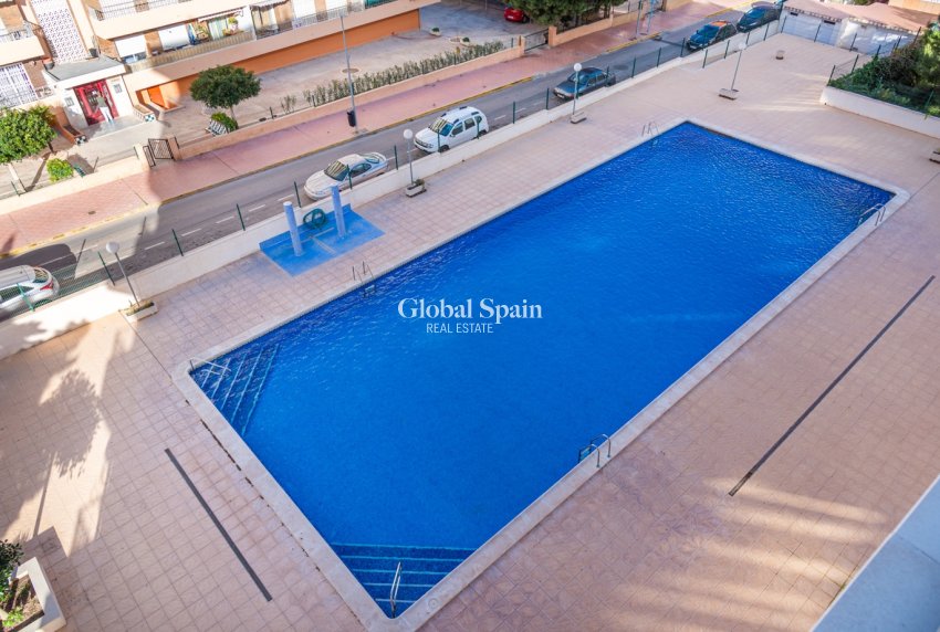Venta - APARTAMENTO -
TORREVIEJA - Punta Prima