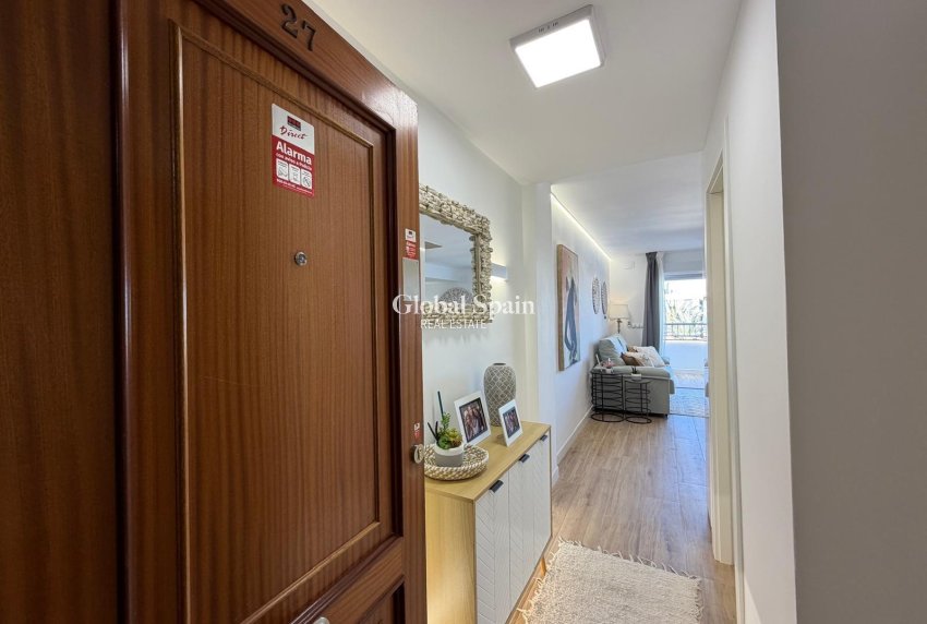 Venta - APARTAMENTO -
TORREVIEJA - Punta Prima