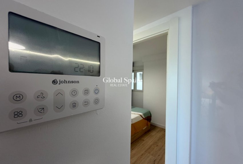 Venta - APARTAMENTO -
TORREVIEJA - Punta Prima