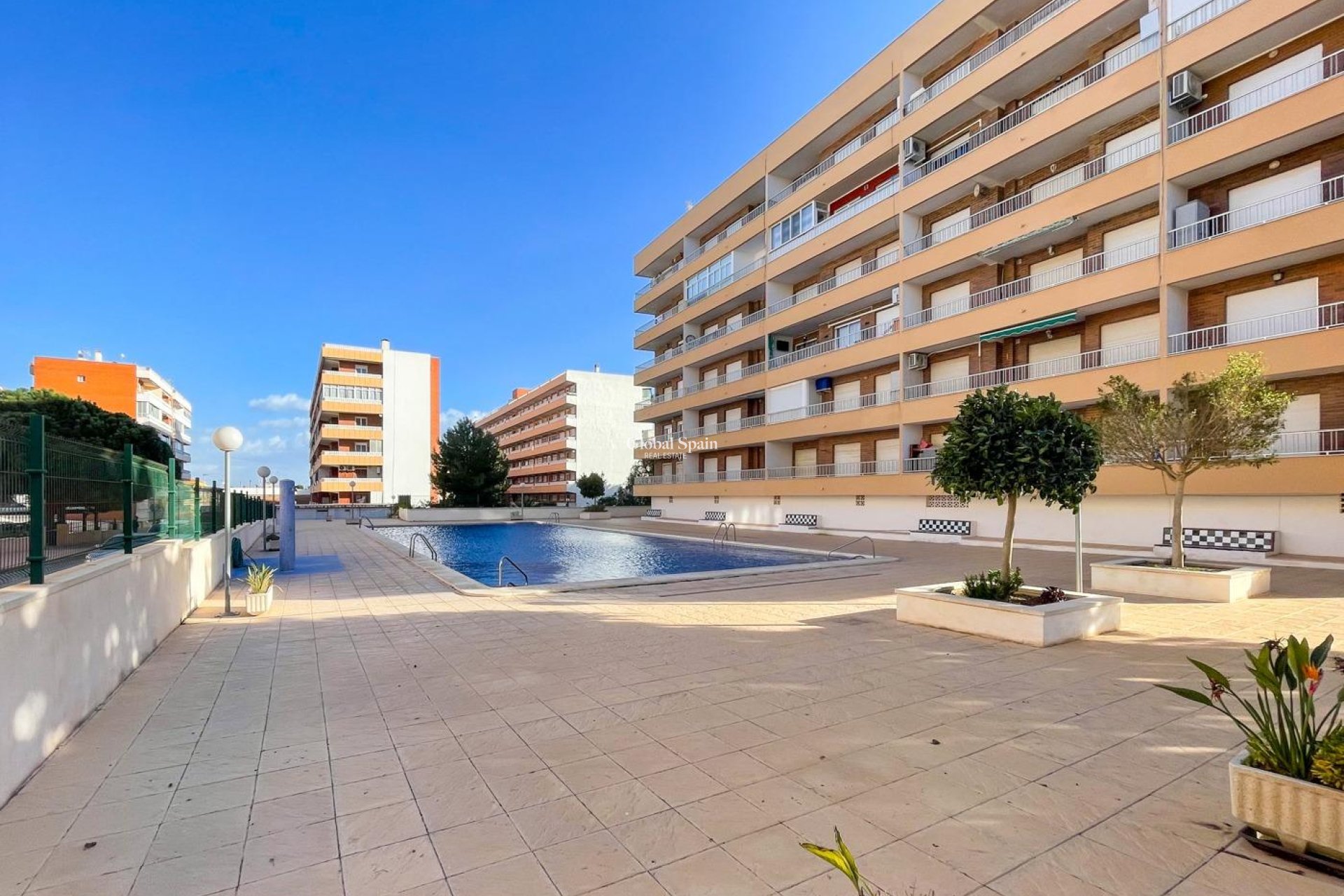 Venta - APARTAMENTO -
TORREVIEJA - Punta Prima