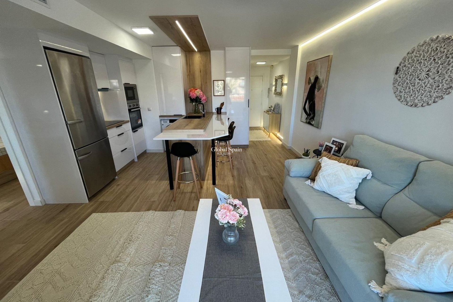 Venta - APARTAMENTO -
TORREVIEJA - Punta Prima