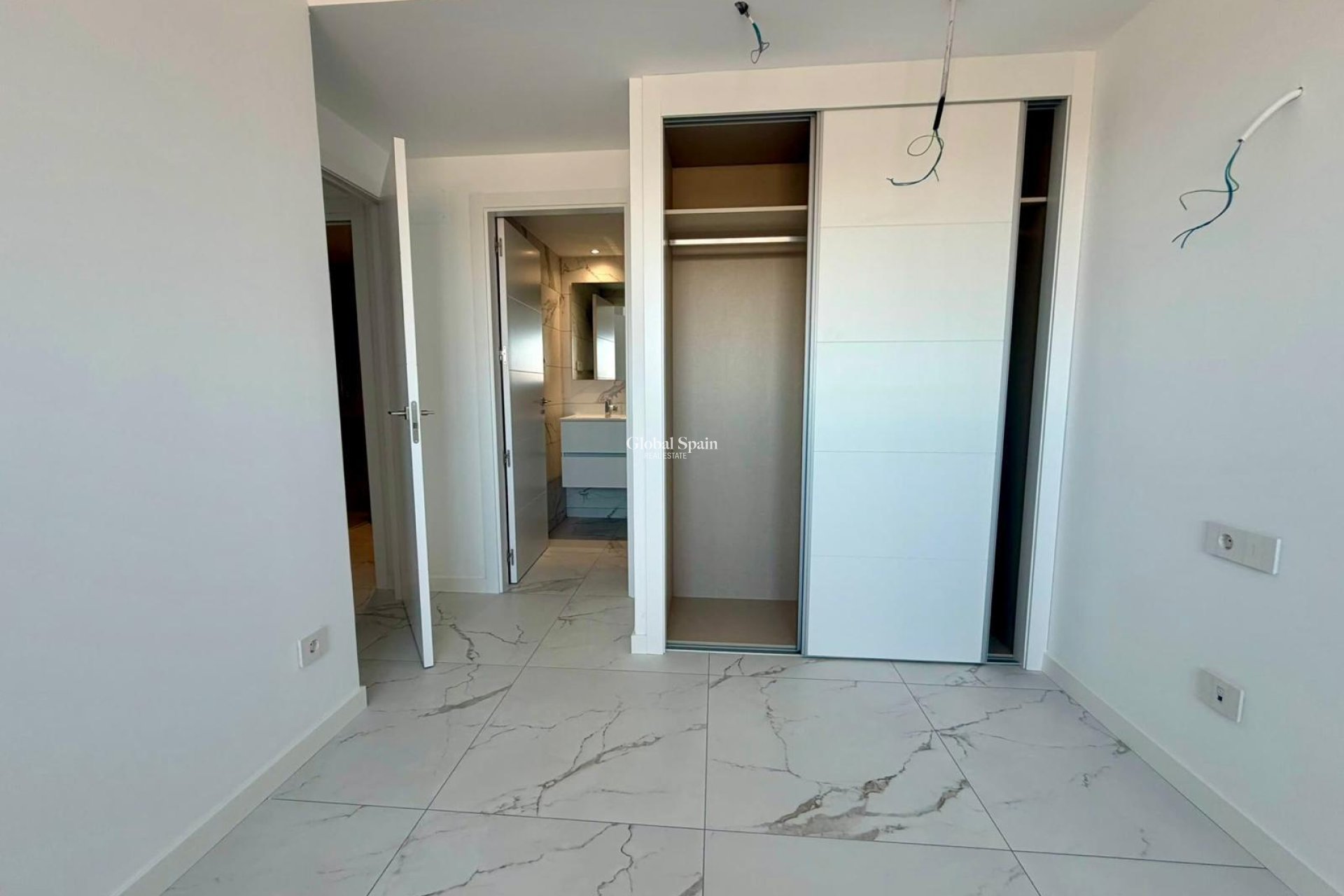 Venta - APARTAMENTO -
TORREVIEJA - Punta Prima