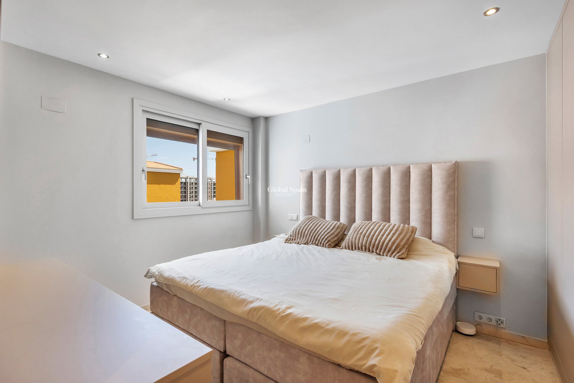 Venta - APARTAMENTO -
TORREVIEJA - Punta Prima