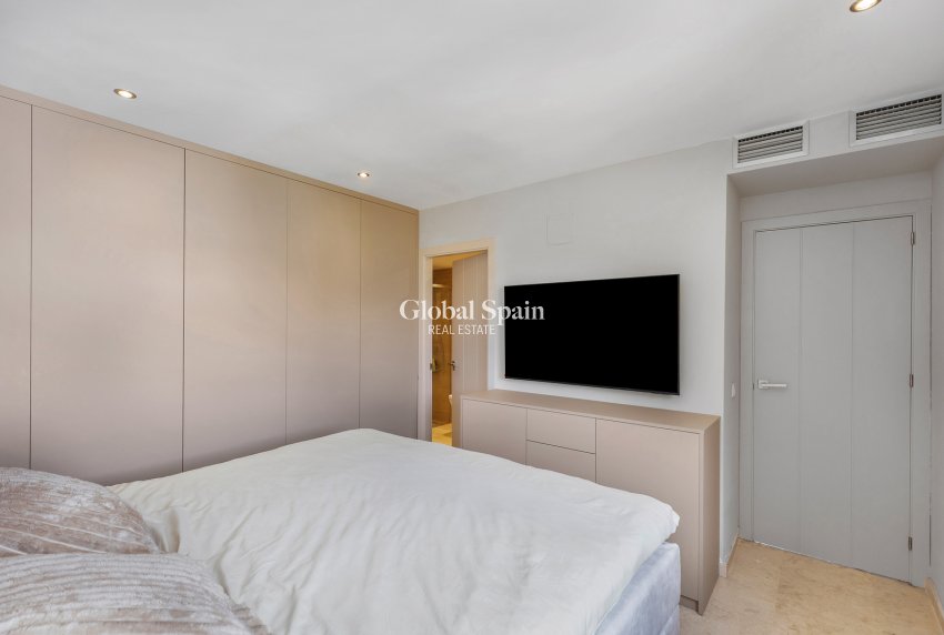 Venta - APARTAMENTO -
TORREVIEJA - Punta Prima
