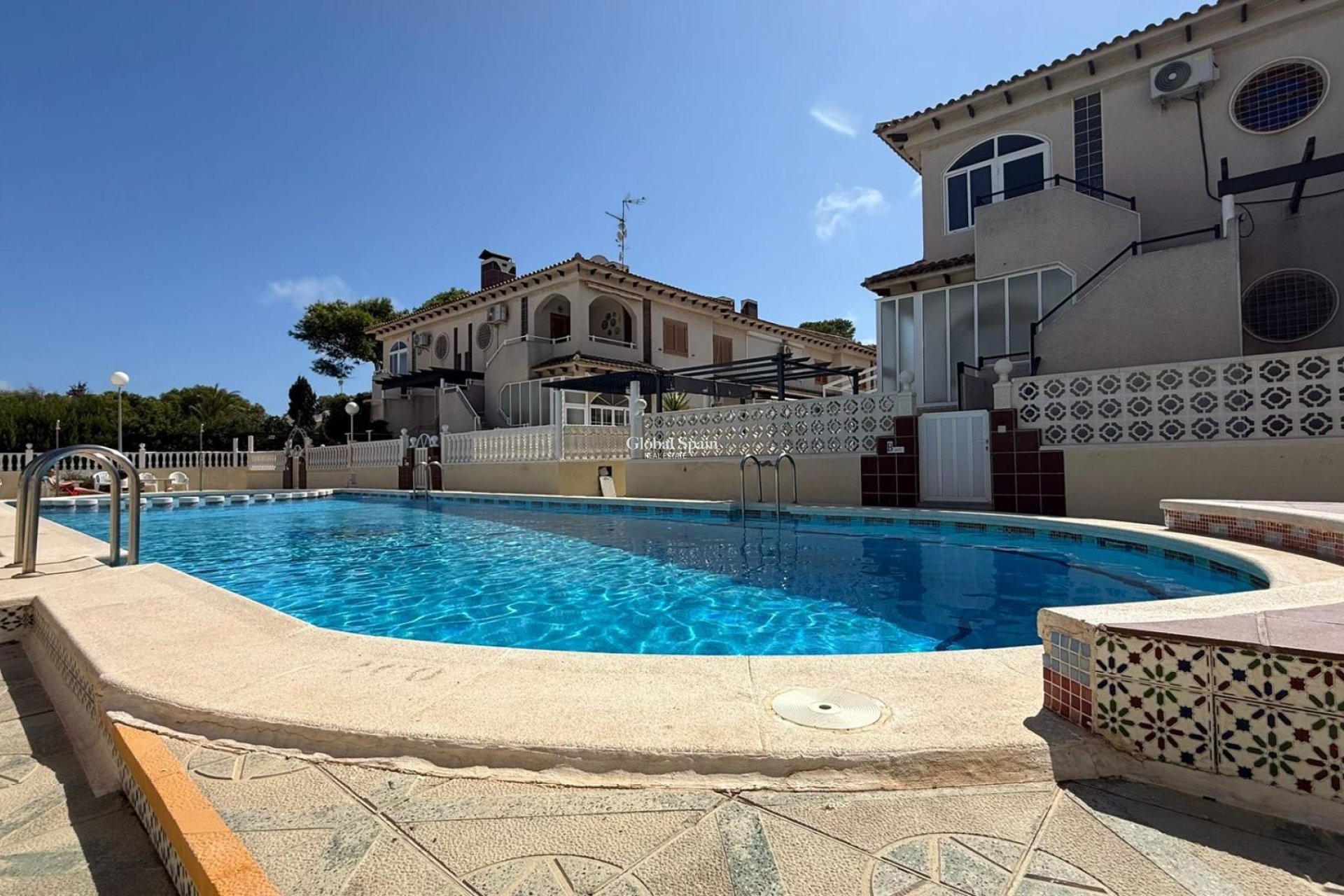 Venta - APARTAMENTO -
TORREVIEJA - Punta Prima