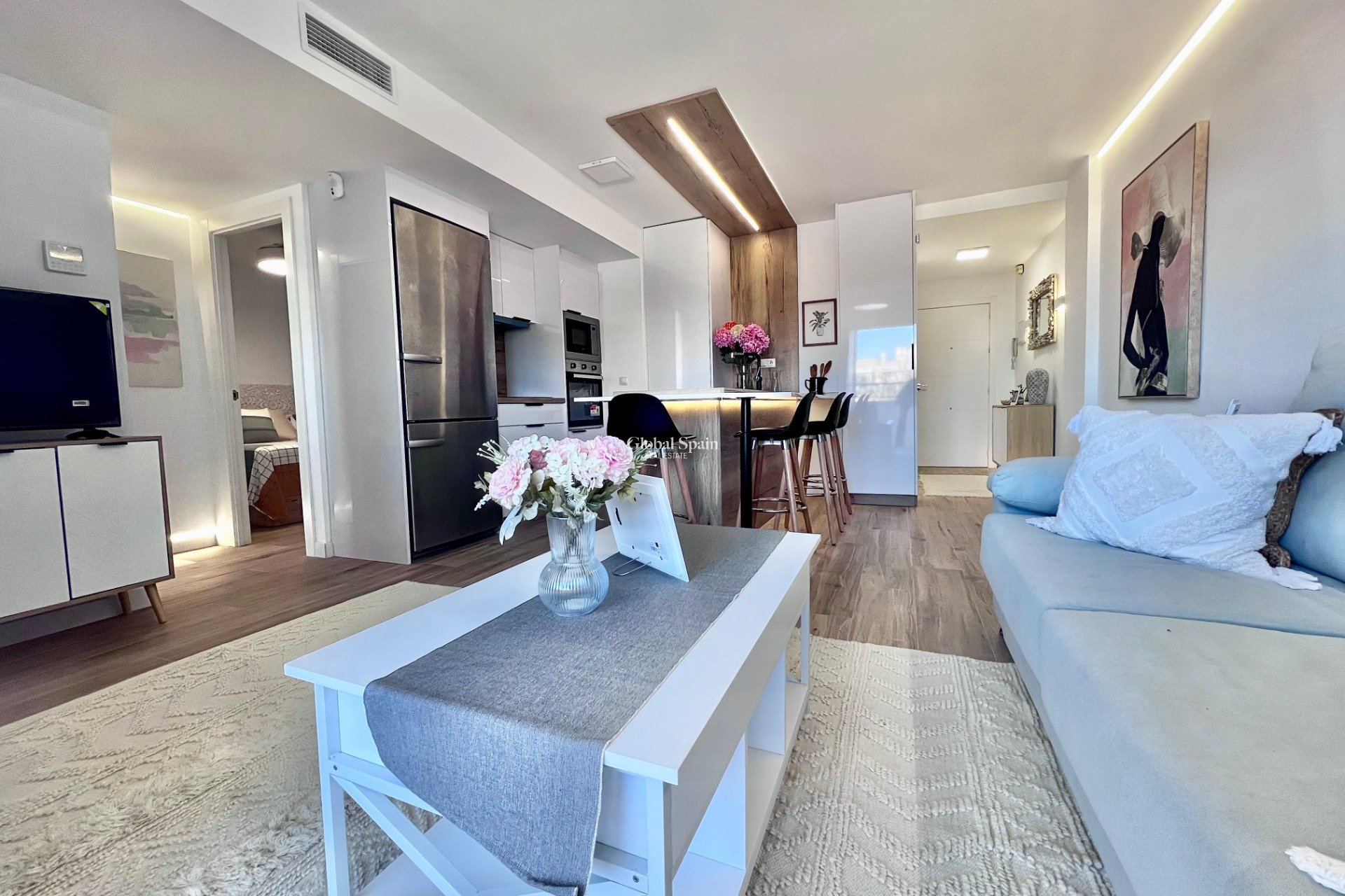 Venta - APARTAMENTO -
TORREVIEJA - Punta prima