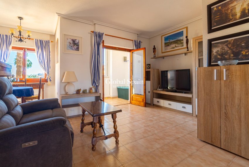 Venta - Apartamento -
TORREVIEJA - Punta prima