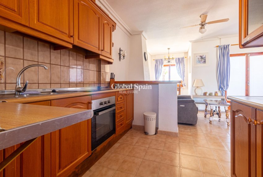 Venta - Apartamento -
TORREVIEJA - Punta prima