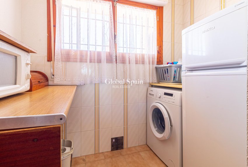 Venta - Apartamento -
TORREVIEJA - Punta prima