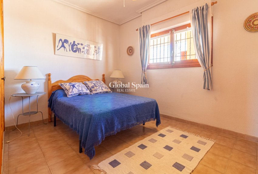 Venta - Apartamento -
TORREVIEJA - Punta prima