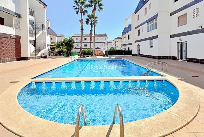 Venta - Apartamento -
TORREVIEJA - Rocio del Mar