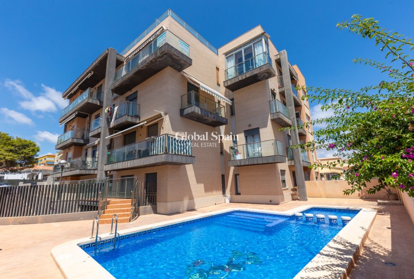Venta - APARTAMENTO -
TORREVIEJA - Rocio del Mar