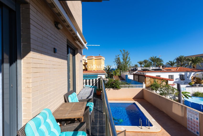 Venta - APARTAMENTO -
TORREVIEJA - Rocio del Mar