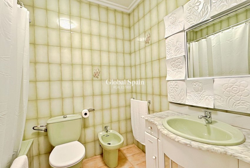 Venta - Apartamento -
TORREVIEJA - Rocio del Mar