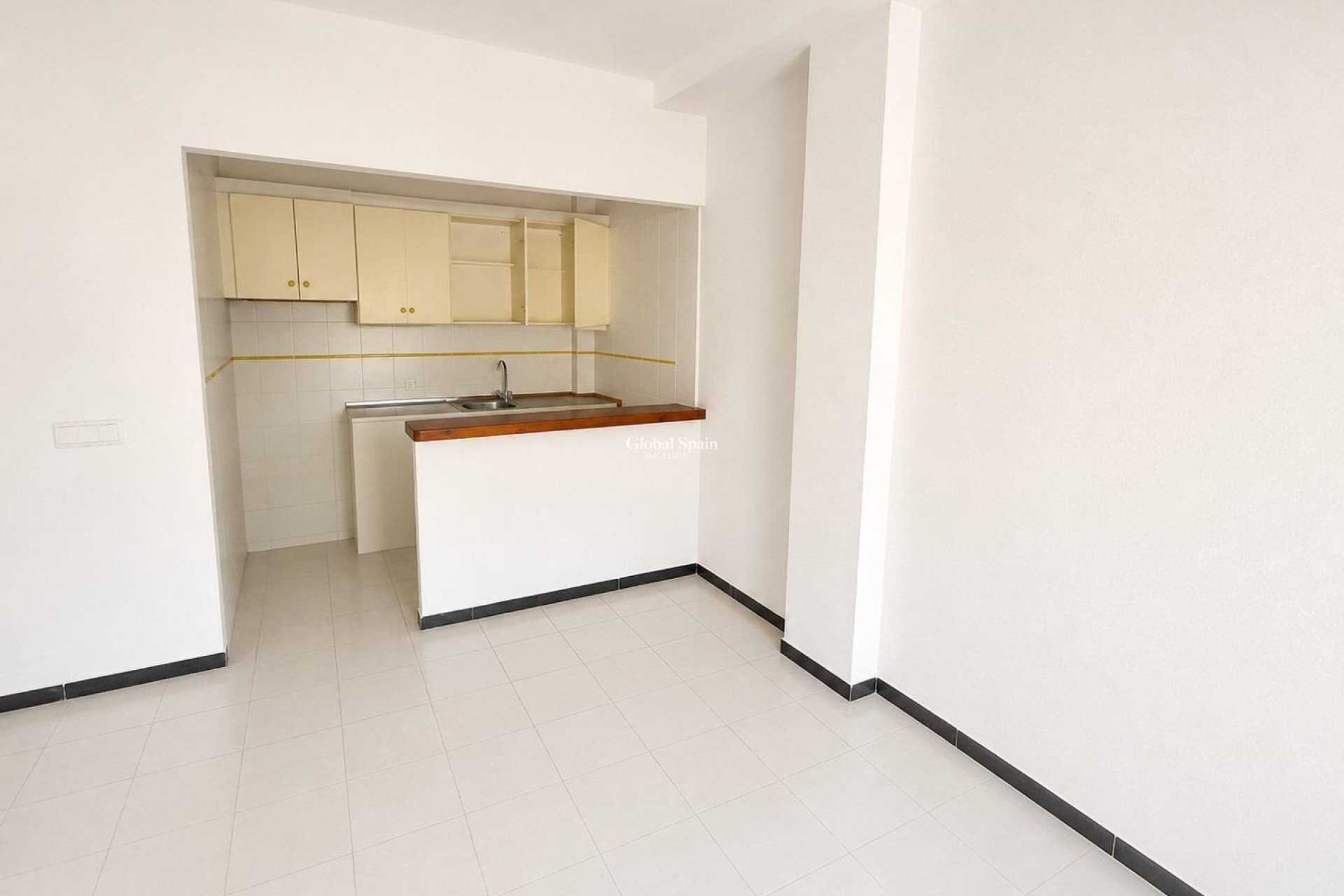 Venta - APARTAMENTO -
TORREVIEJA - San luis