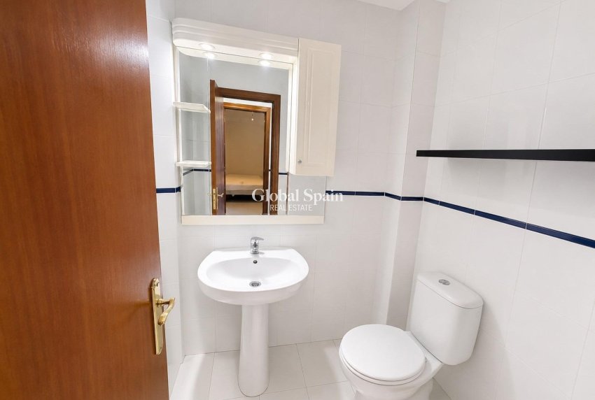 Venta - APARTAMENTO -
TORREVIEJA - San luis
