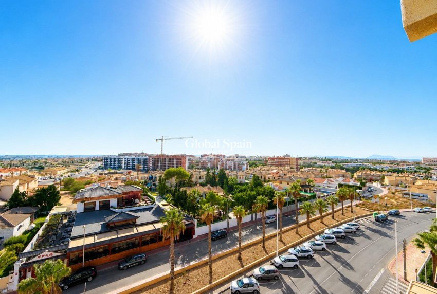 Venta - APARTAMENTO -
TORREVIEJA - Torre del moro