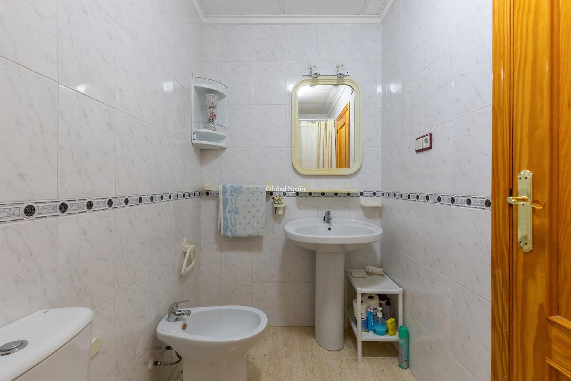 Venta - APARTAMENTO -
TORREVIEJA - Torreblanca
