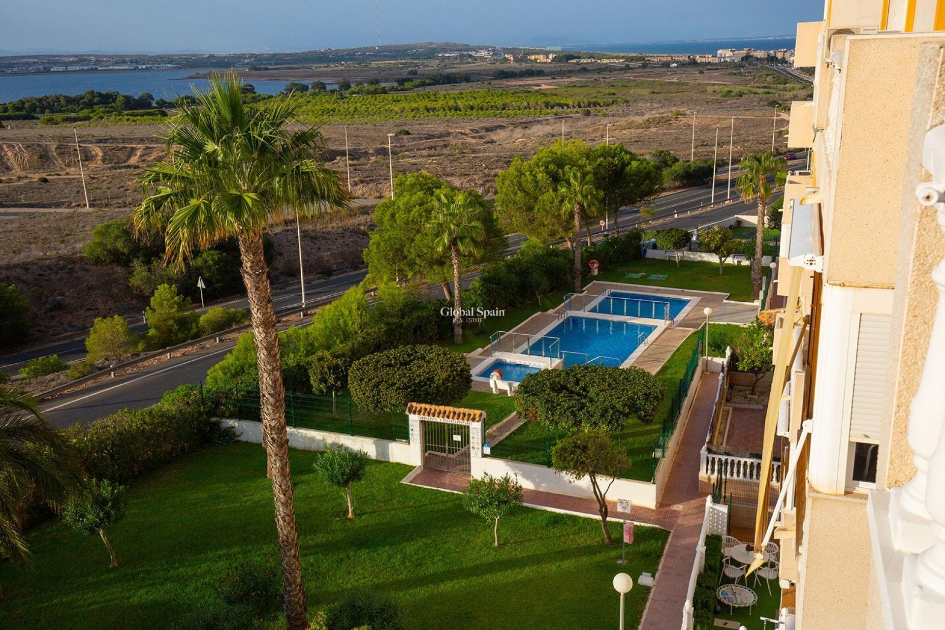 Venta - APARTAMENTO -
TORREVIEJA - Torreblanca