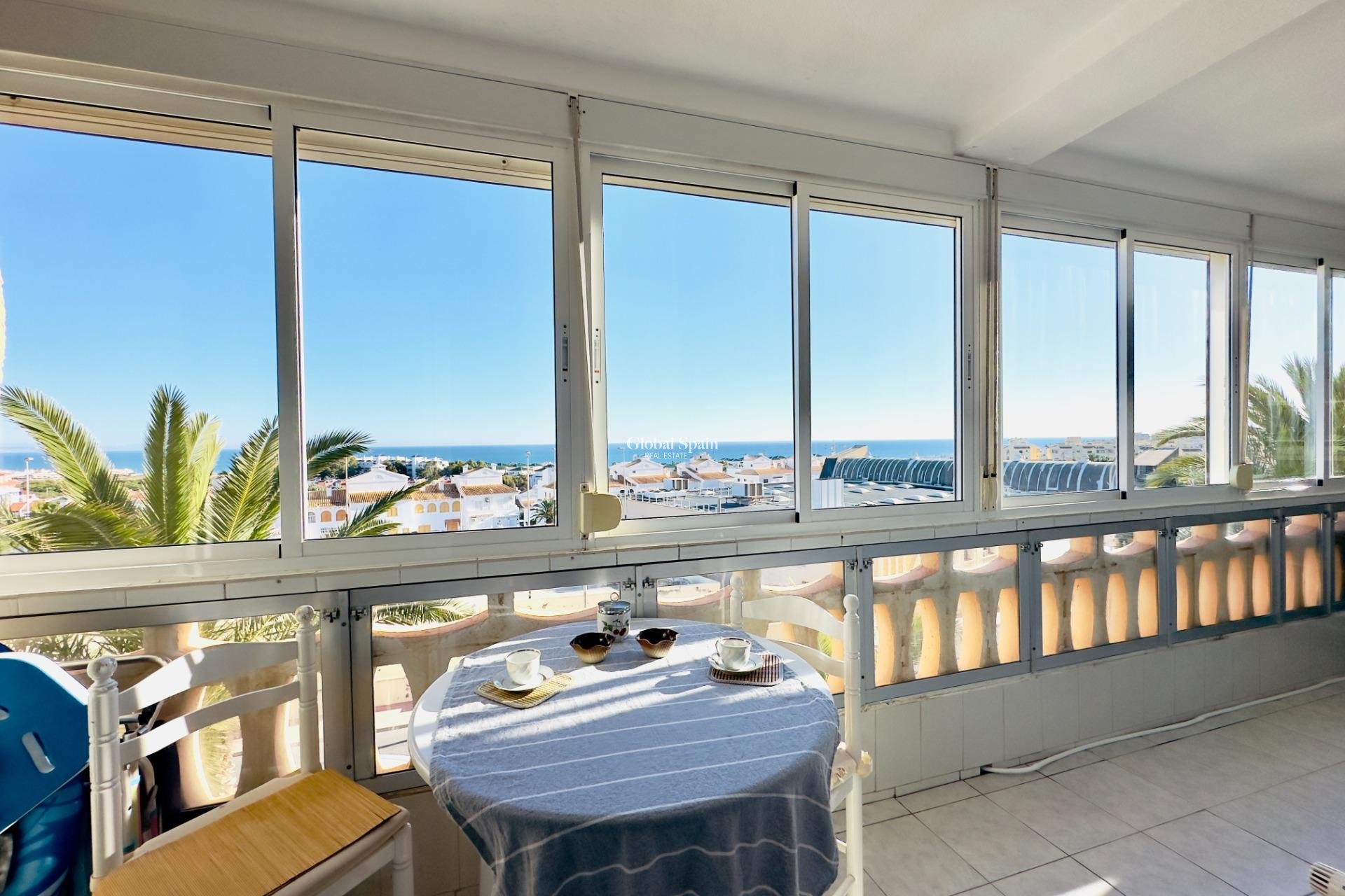 Venta - APARTAMENTO -
TORREVIEJA - Torreblanca