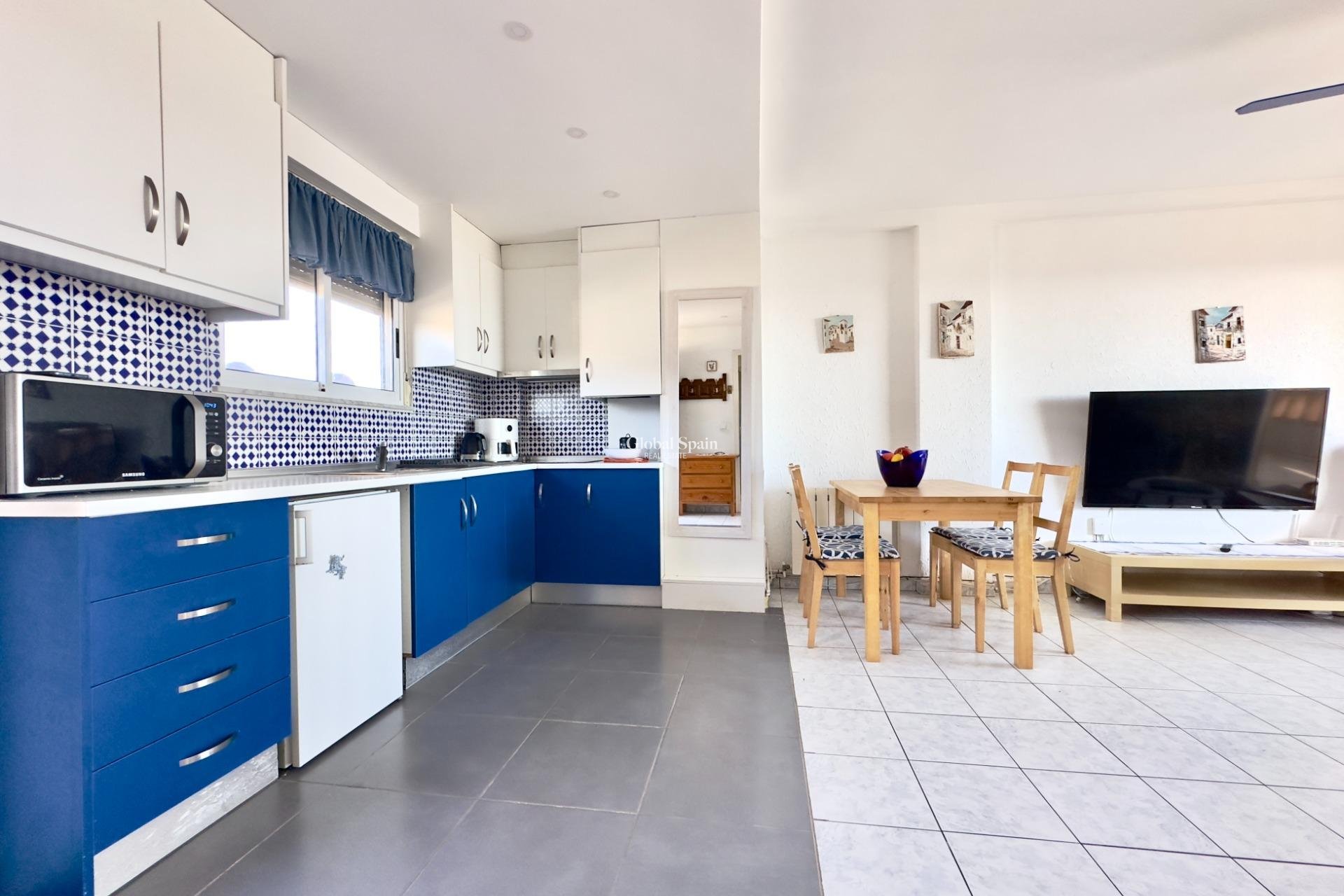 Venta - APARTAMENTO -
TORREVIEJA - Torreblanca