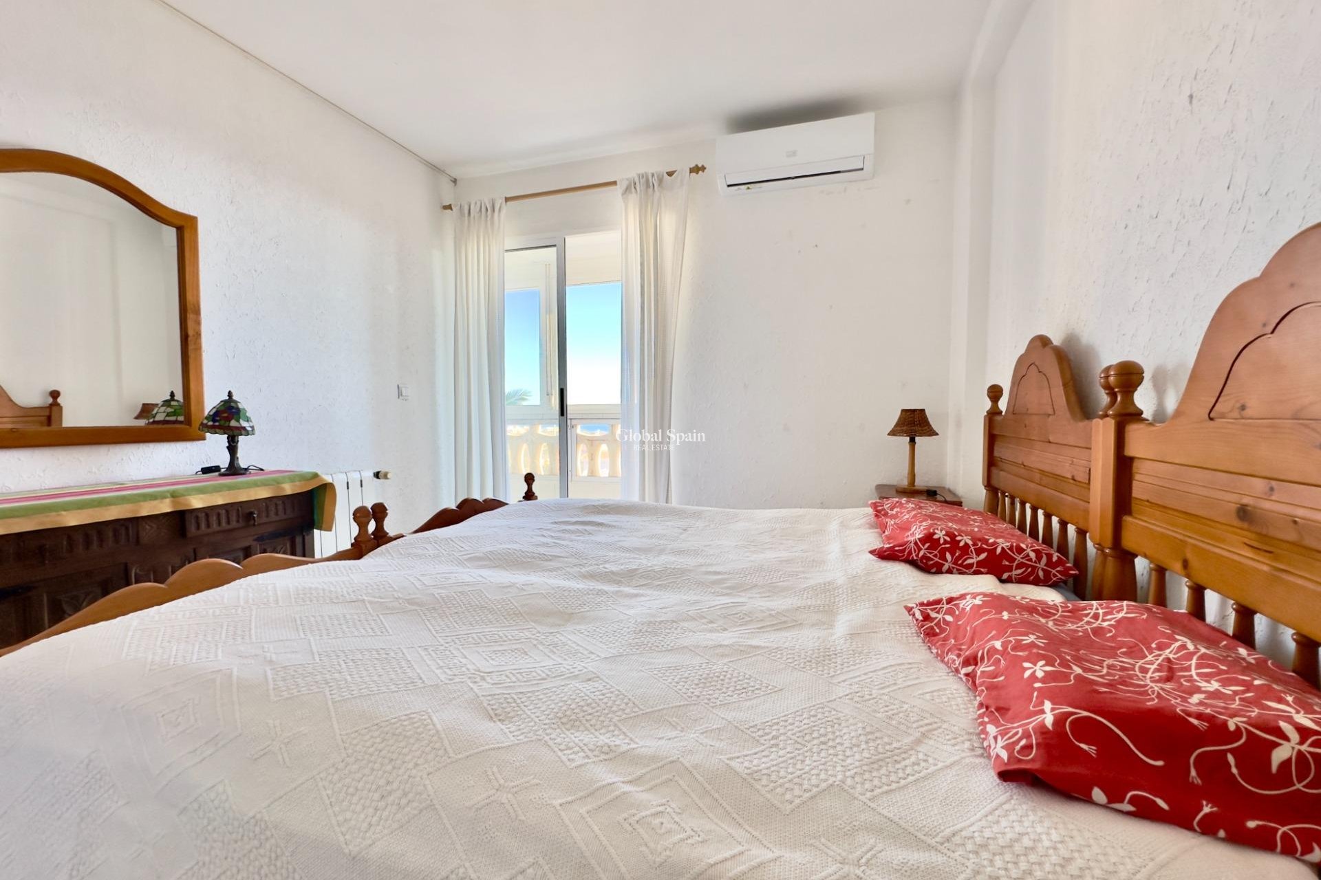 Venta - APARTAMENTO -
TORREVIEJA - Torreblanca