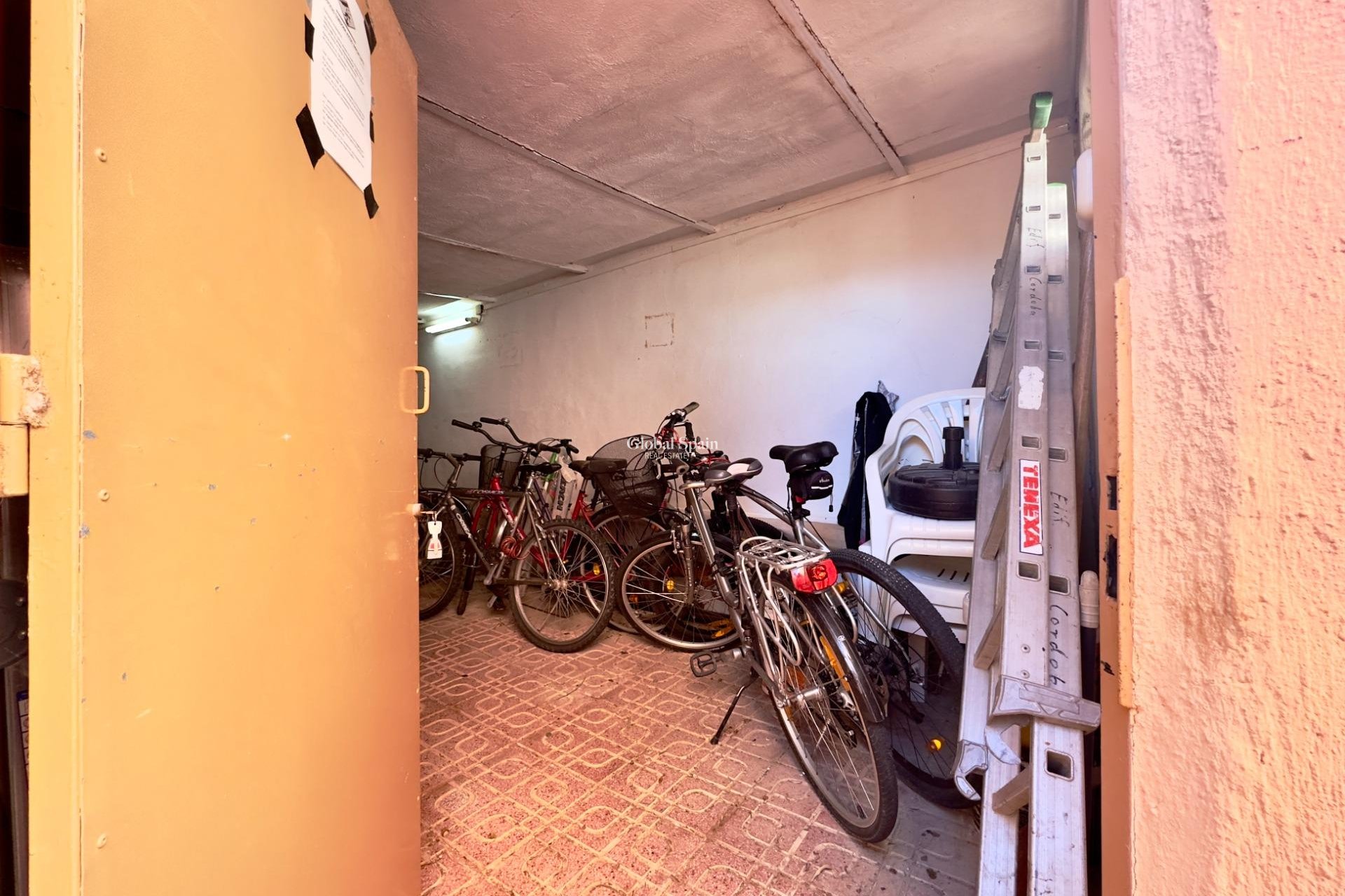 Venta - APARTAMENTO -
TORREVIEJA - Torreblanca