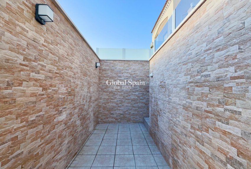 Venta - APARTAMENTO -
TORREVIEJA - Torreblanca