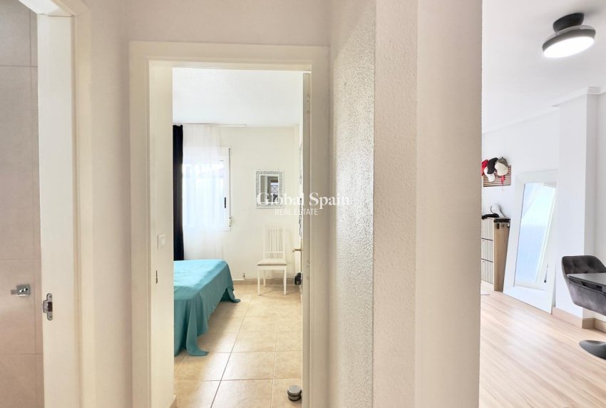 Venta - APARTAMENTO -
TORREVIEJA - Torreblanca