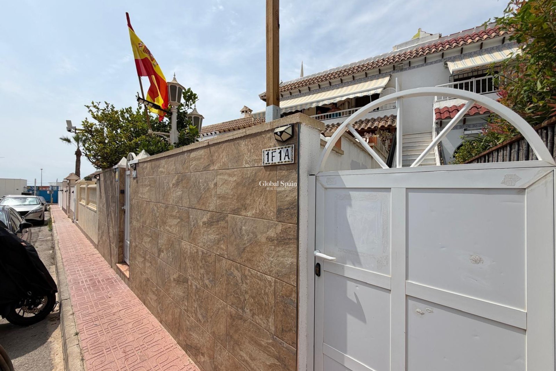 Venta - APARTAMENTO -
TORREVIEJA - Torreblanca