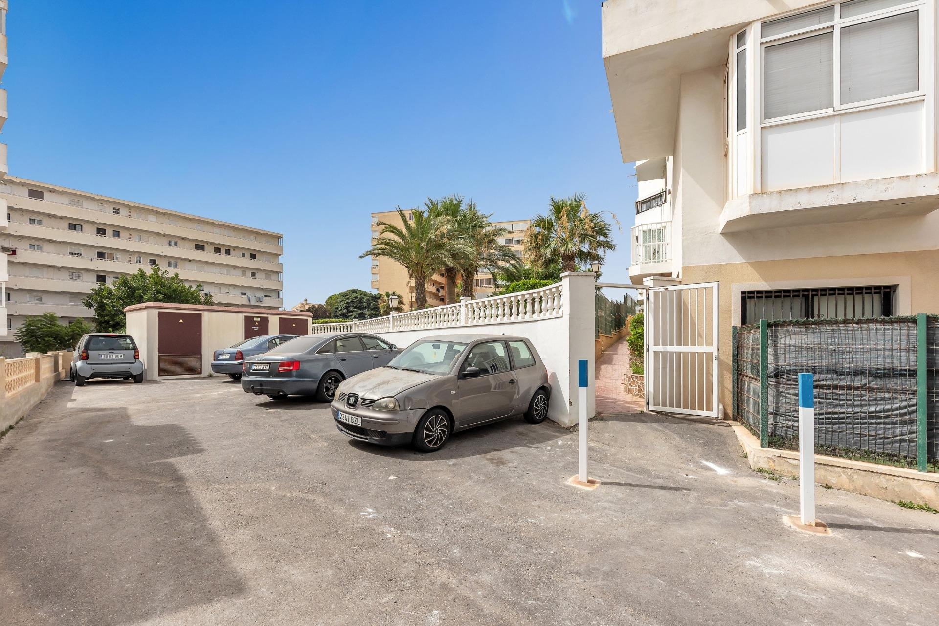 Venta - APARTAMENTO -
TORREVIEJA - Torreblanca