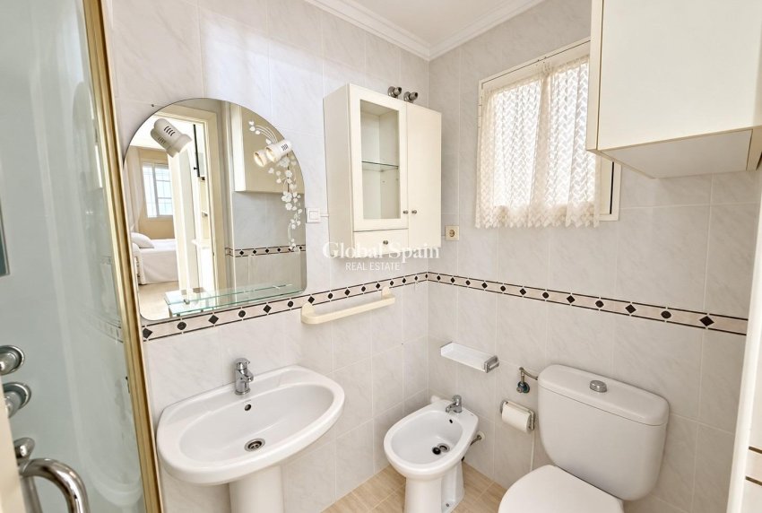 Venta - APARTAMENTO -
TORREVIEJA - Torreblanca