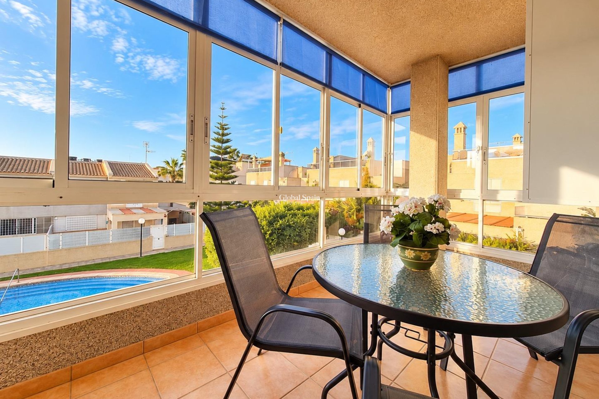 Venta - APARTAMENTO -
TORREVIEJA - Torreblanca