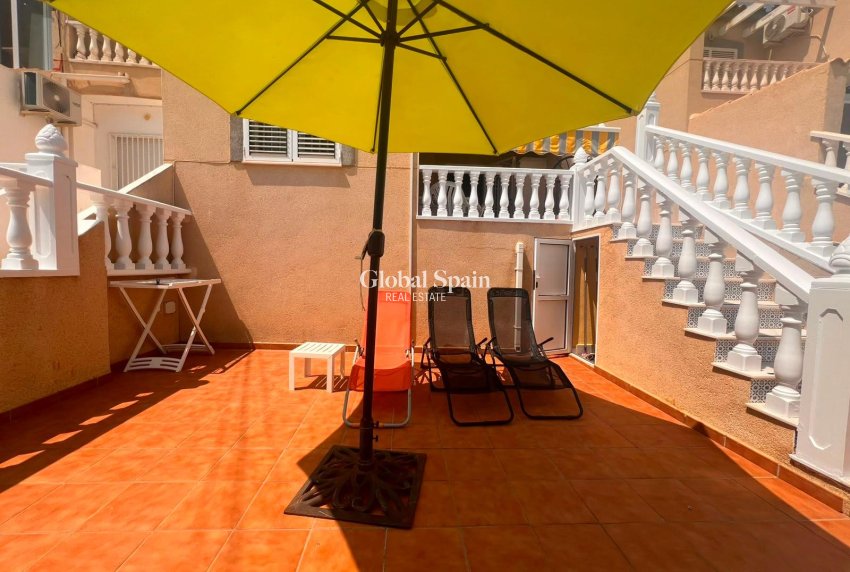 Venta - APARTAMENTO -
TORREVIEJA - Torrejón