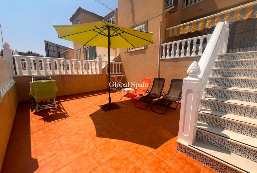 Venta - APARTAMENTO -
TORREVIEJA - Torrejón