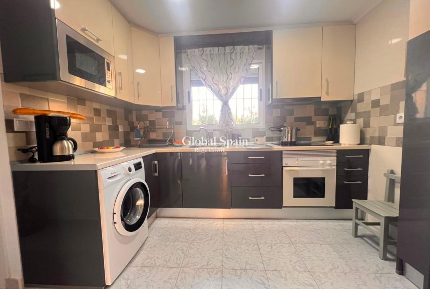 Venta - APARTAMENTO -
TORREVIEJA - Torrejón