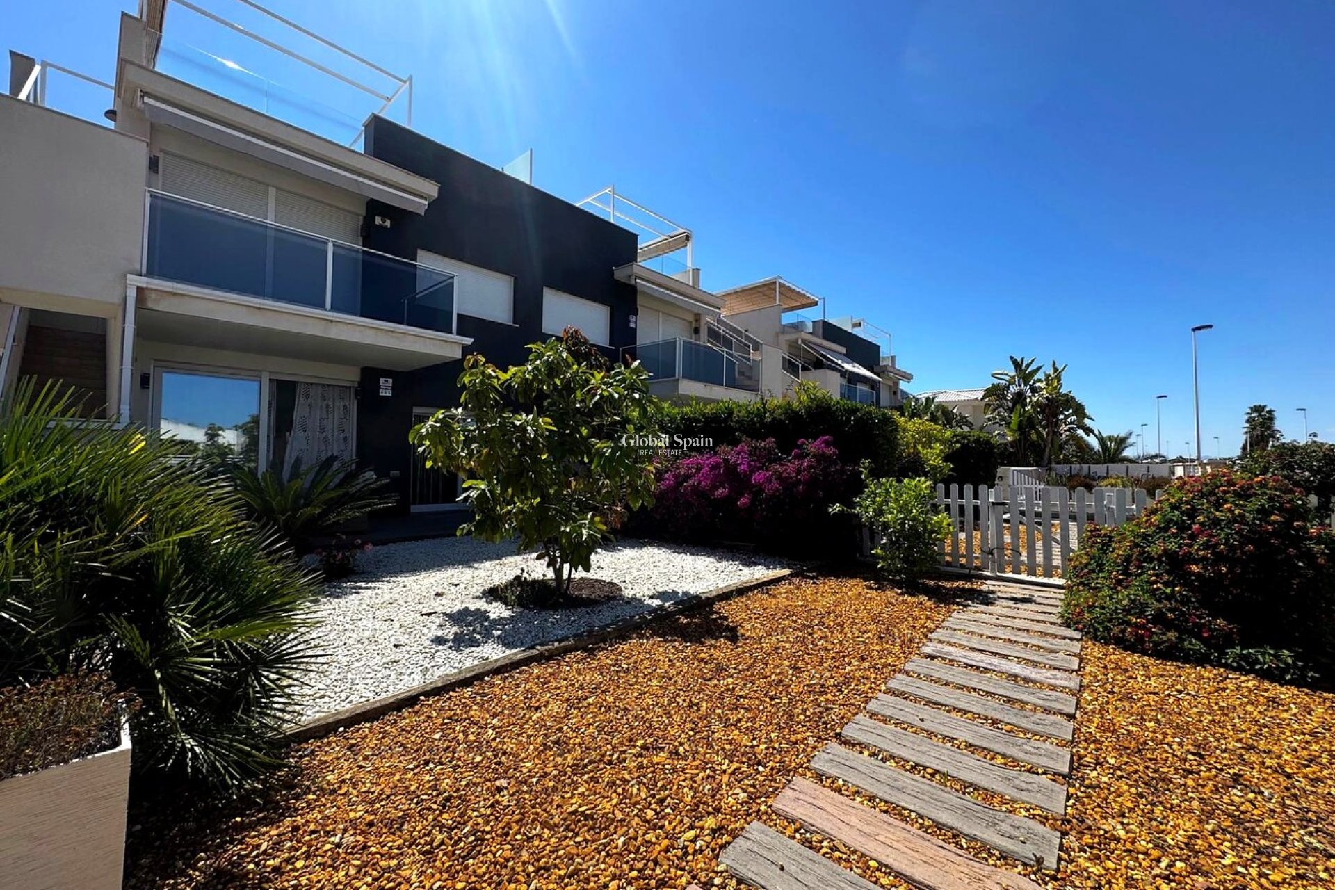 Venta - APARTAMENTO -
TORREVIEJA - Torreta Florida