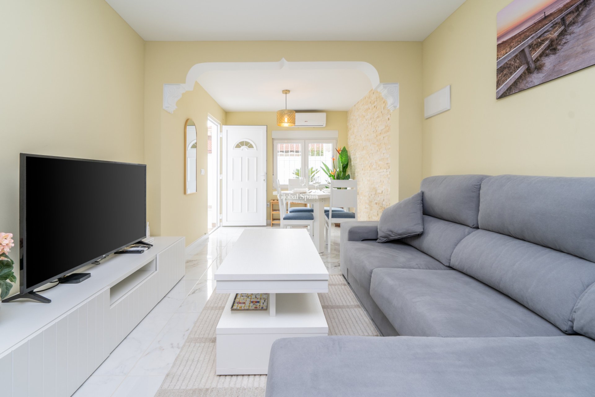 Venta - APARTAMENTO -
TORREVIEJA - Torreta