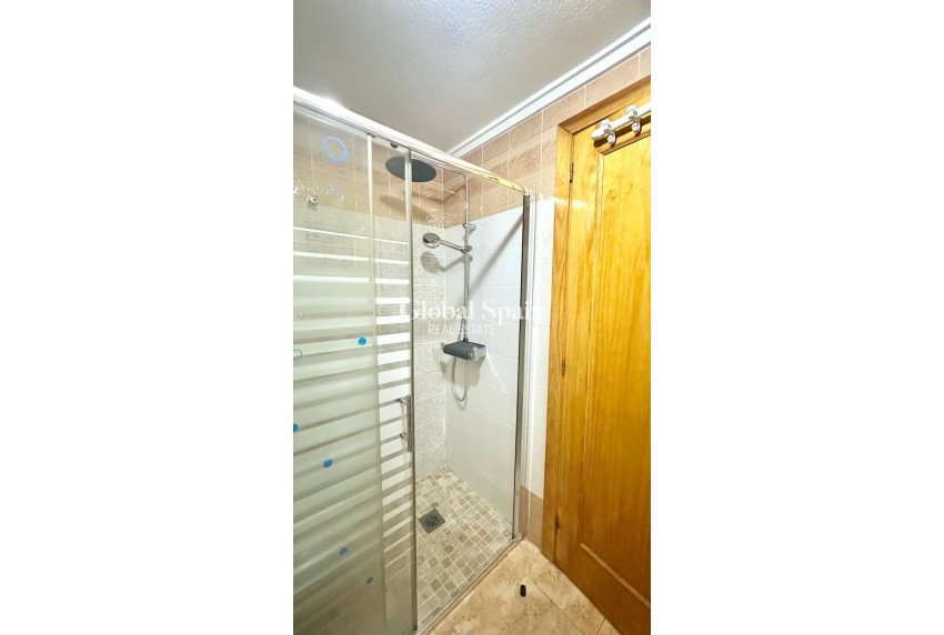 Venta - APARTAMENTO -
TORREVIEJA - Torretas