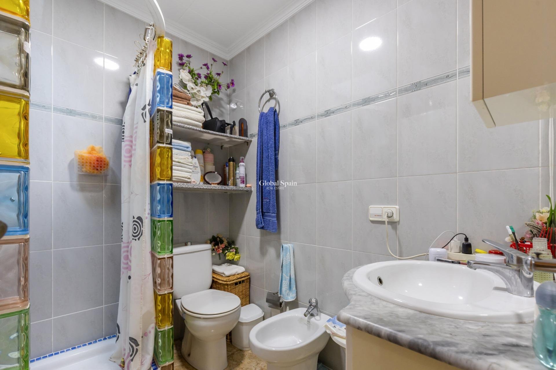 Venta - APARTAMENTO -
TORREVIEJA - Torretas