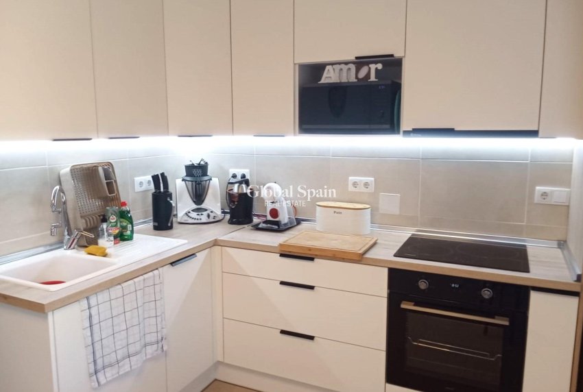 Venta - APARTAMENTO -
TORREVIEJA - Torretas