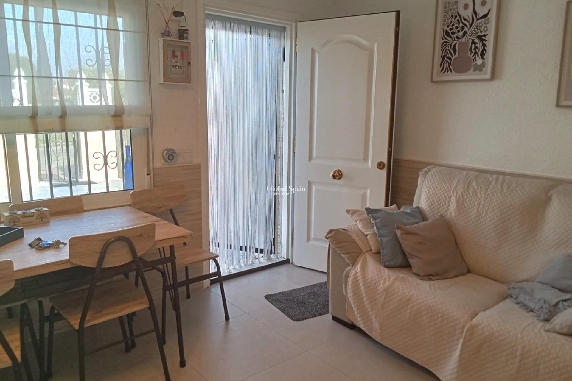 Venta - APARTAMENTO -
TORREVIEJA - Torretas