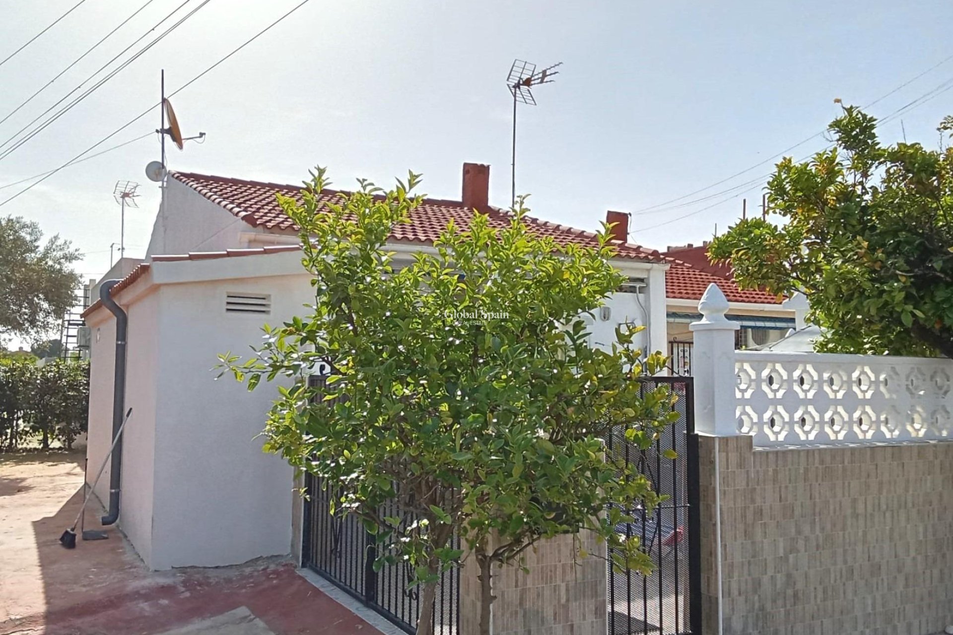 Venta - APARTAMENTO -
TORREVIEJA - Torretas