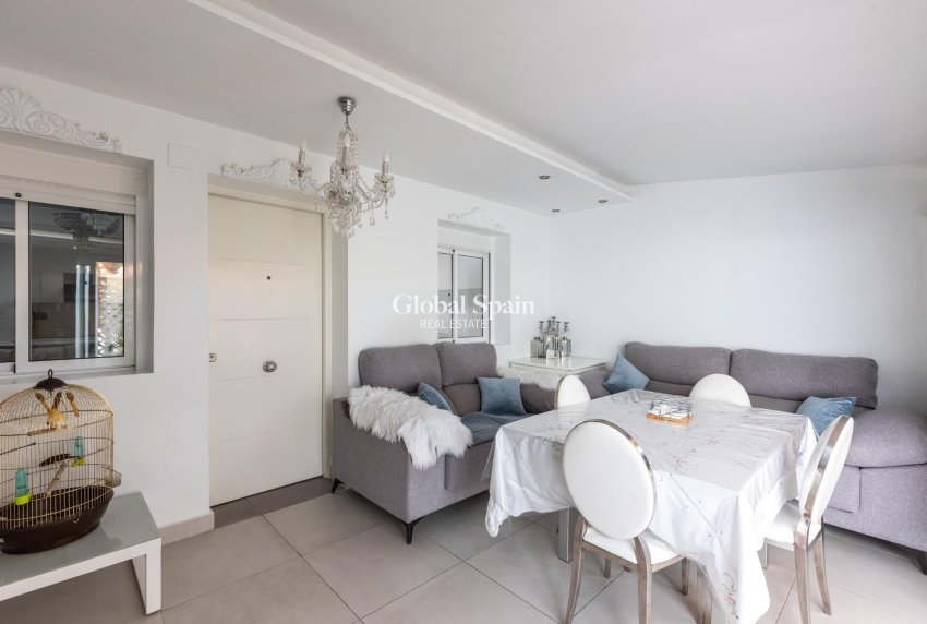 Venta - APARTAMENTO -
TORREVIEJA - Torretas