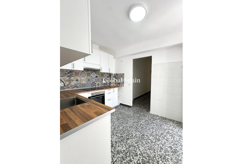 Venta - APARTAMENTO -
TORREVIEJA - Torrevieja Centro