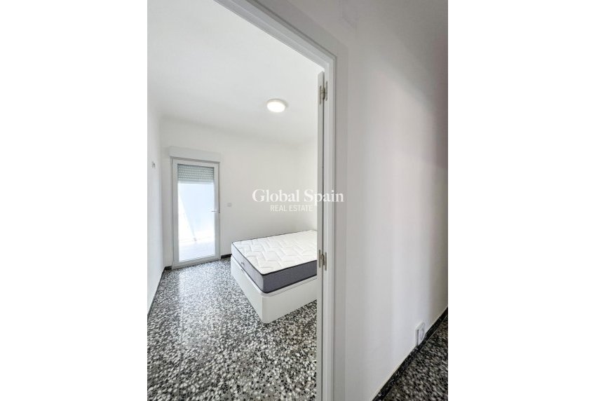 Venta - APARTAMENTO -
TORREVIEJA - Torrevieja Centro