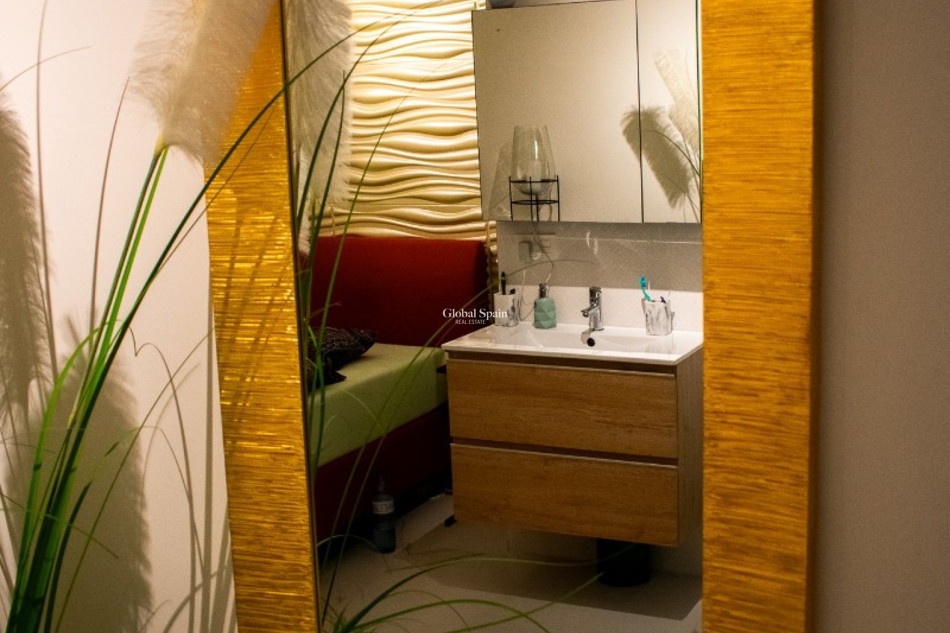 Venta - APARTAMENTO -
TORREVIEJA - Torrevieja Centro