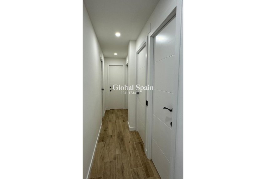 Venta - APARTAMENTO -
TORREVIEJA - Torrevieja