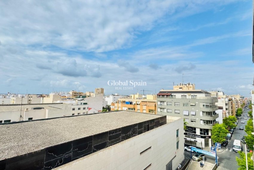 Venta - Apartamento -
TORREVIEJA - Torrevieja